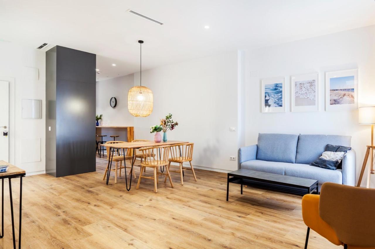 Puerto Beach Suites Valencia Eksteriør billede