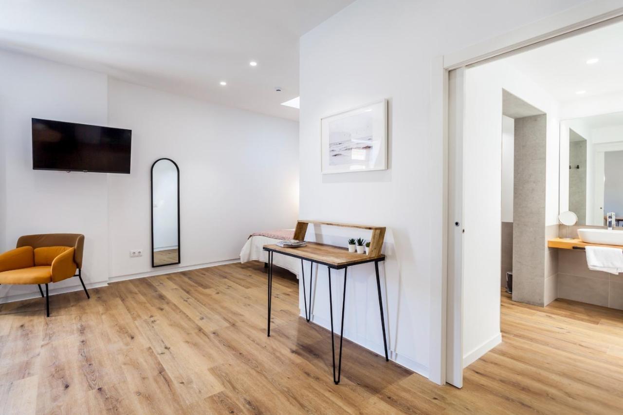 Puerto Beach Suites Valencia Eksteriør billede