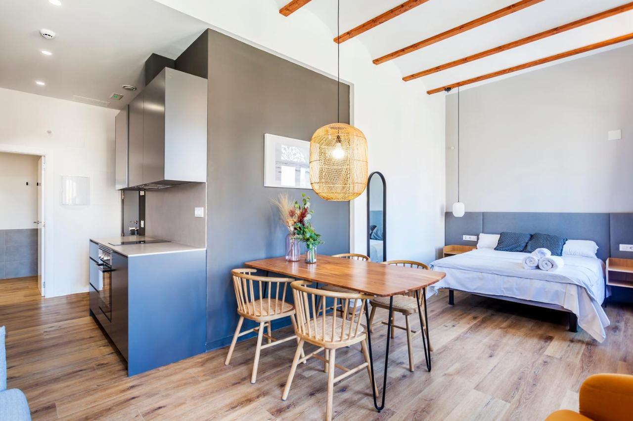 Puerto Beach Suites Valencia Eksteriør billede