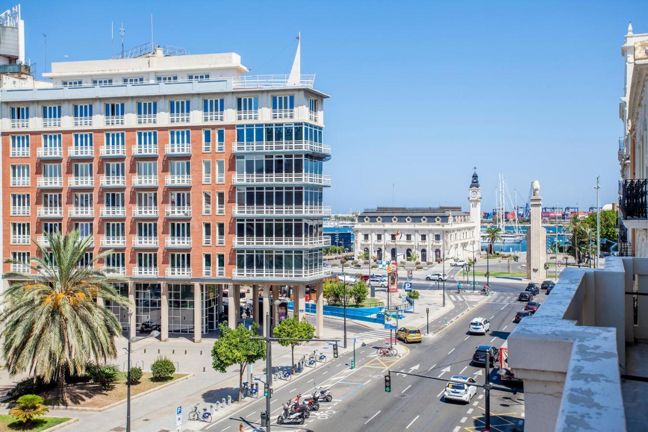 Puerto Beach Suites Valencia Eksteriør billede