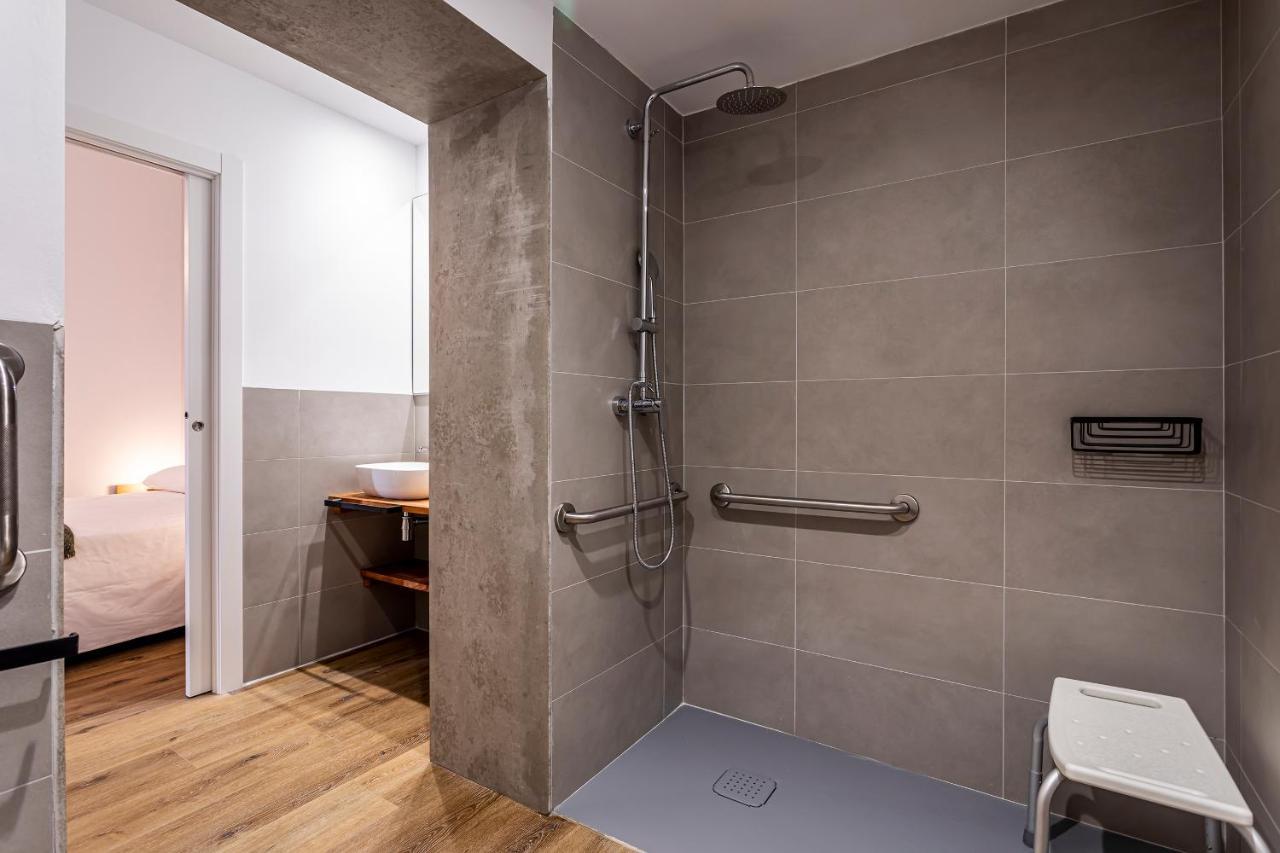 Puerto Beach Suites Valencia Eksteriør billede