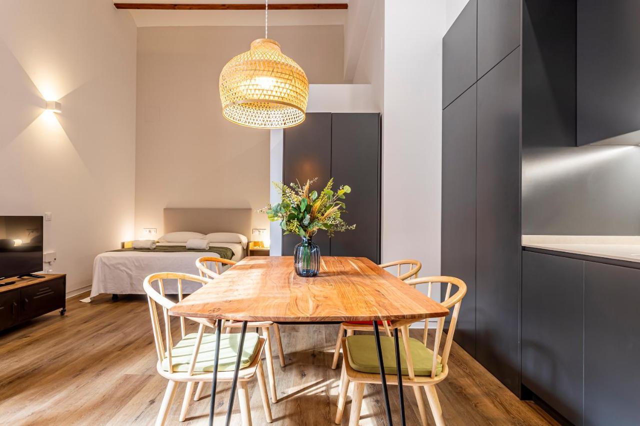 Puerto Beach Suites Valencia Eksteriør billede