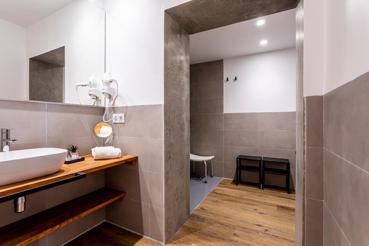 Puerto Beach Suites Valencia Eksteriør billede