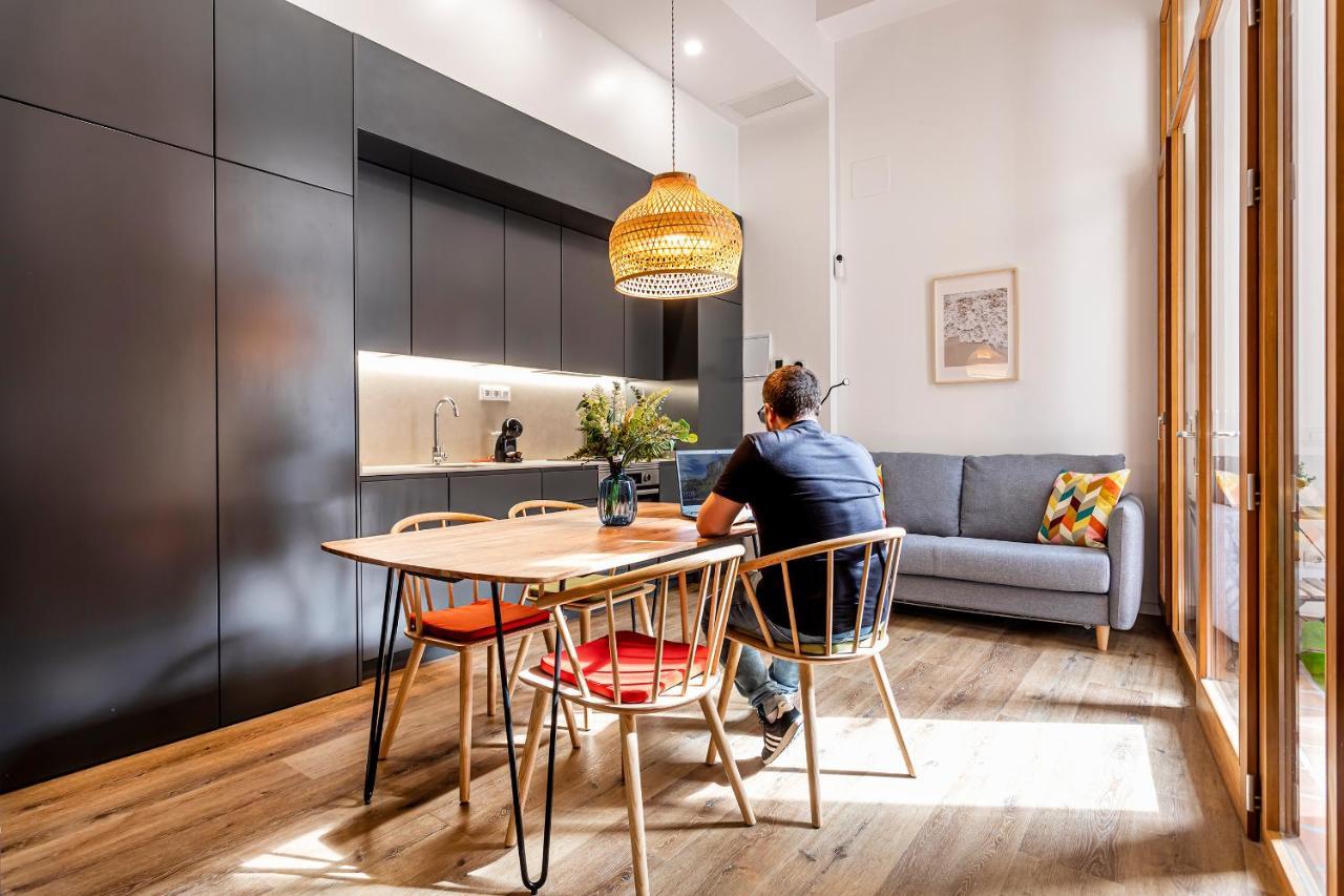 Puerto Beach Suites Valencia Eksteriør billede