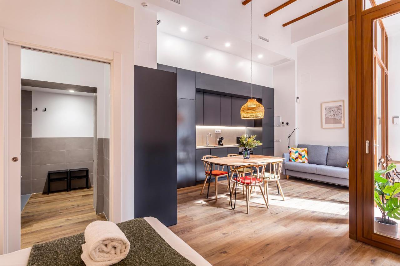 Puerto Beach Suites Valencia Eksteriør billede