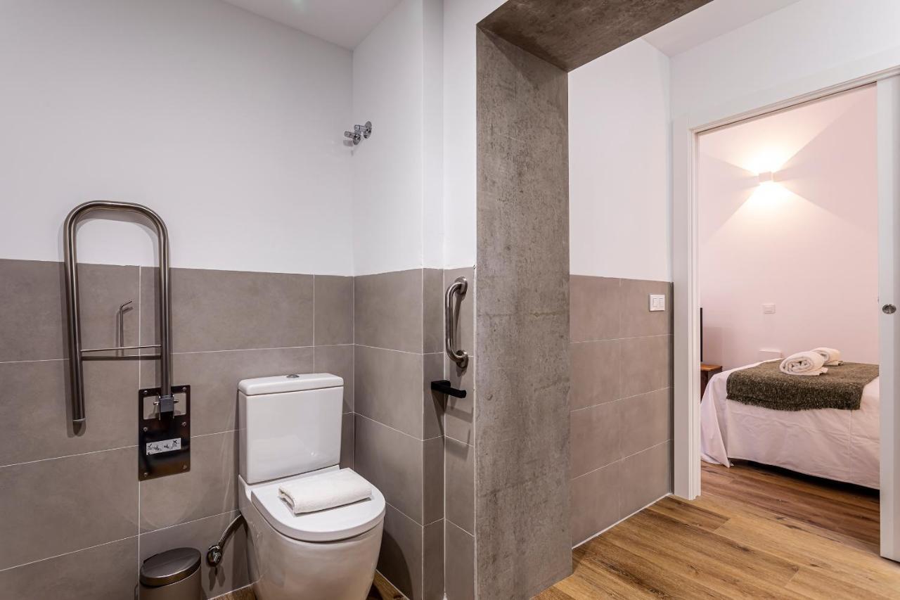 Puerto Beach Suites Valencia Eksteriør billede